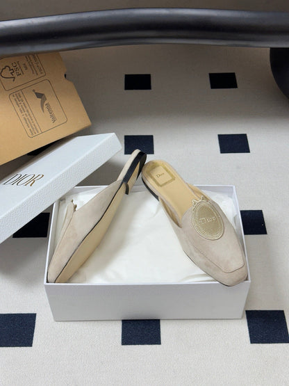 CD Médaillon Mule Light Khahi Suede 834916