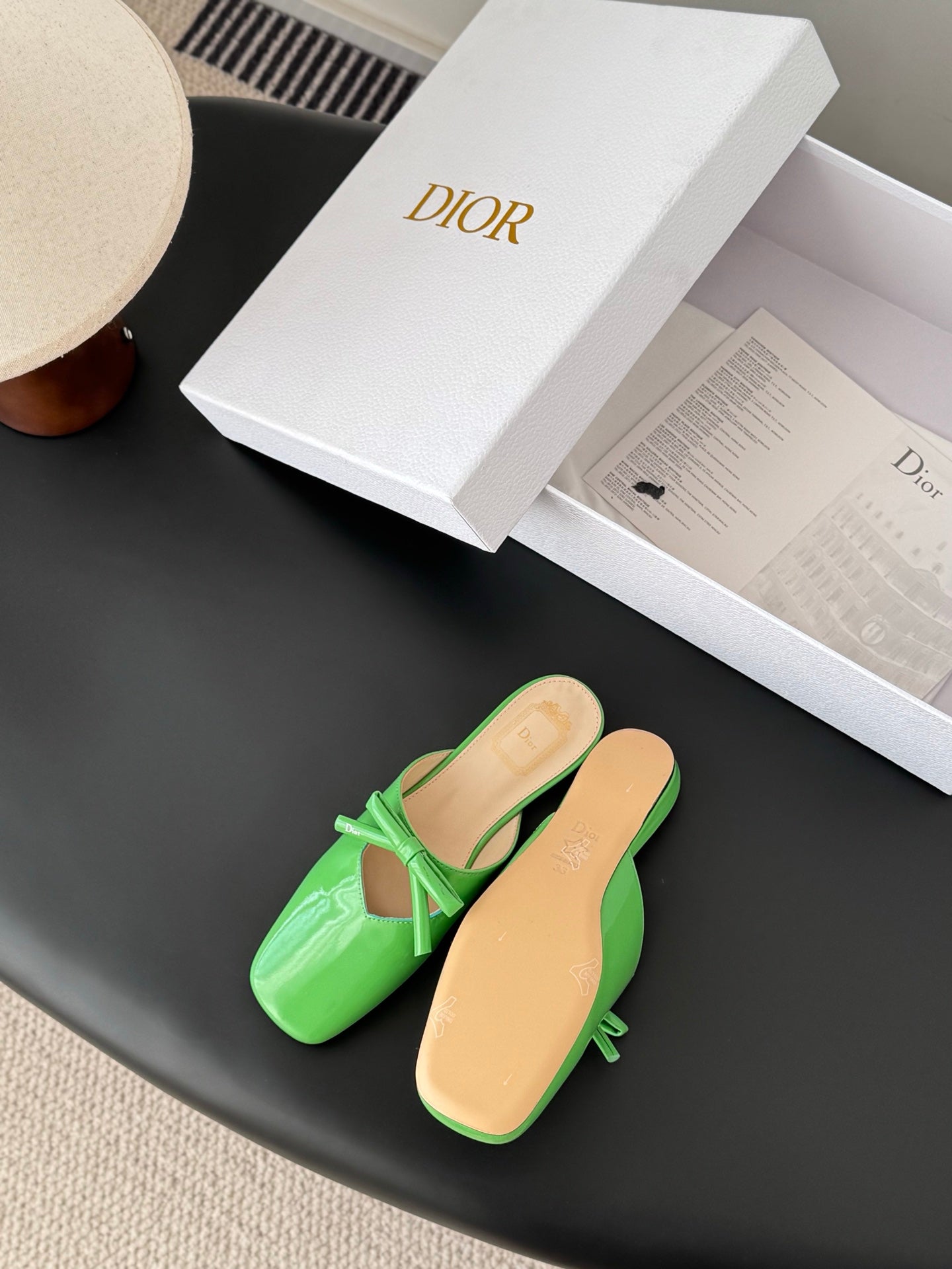 CD 26 Mary Jane Slippers Green Patent Leather 605826