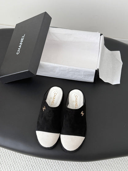 CC 26s Casual Mules Black White Suede 914906