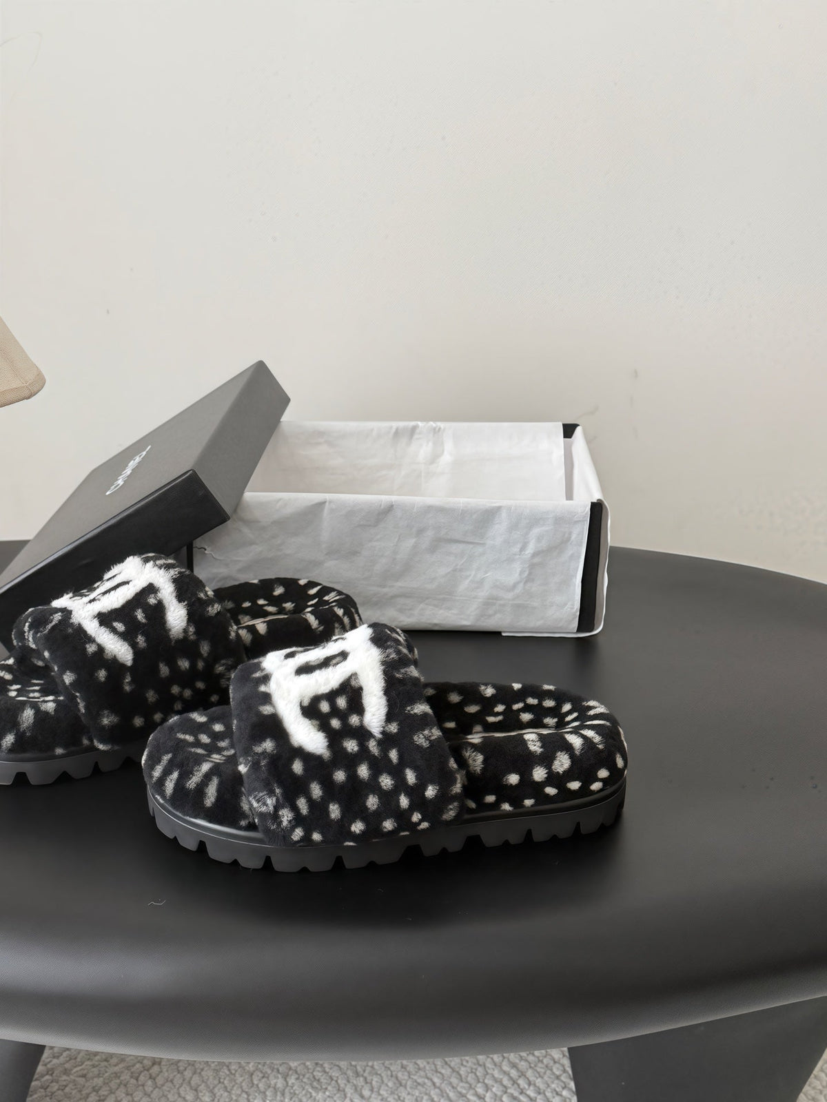 CC 26s Slides Black White Dalmatian Print Shearling 969710
