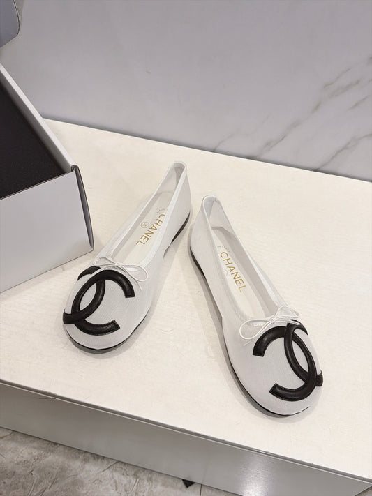 CC 26s Coco Beach Ballet Flats White Mesh 937755