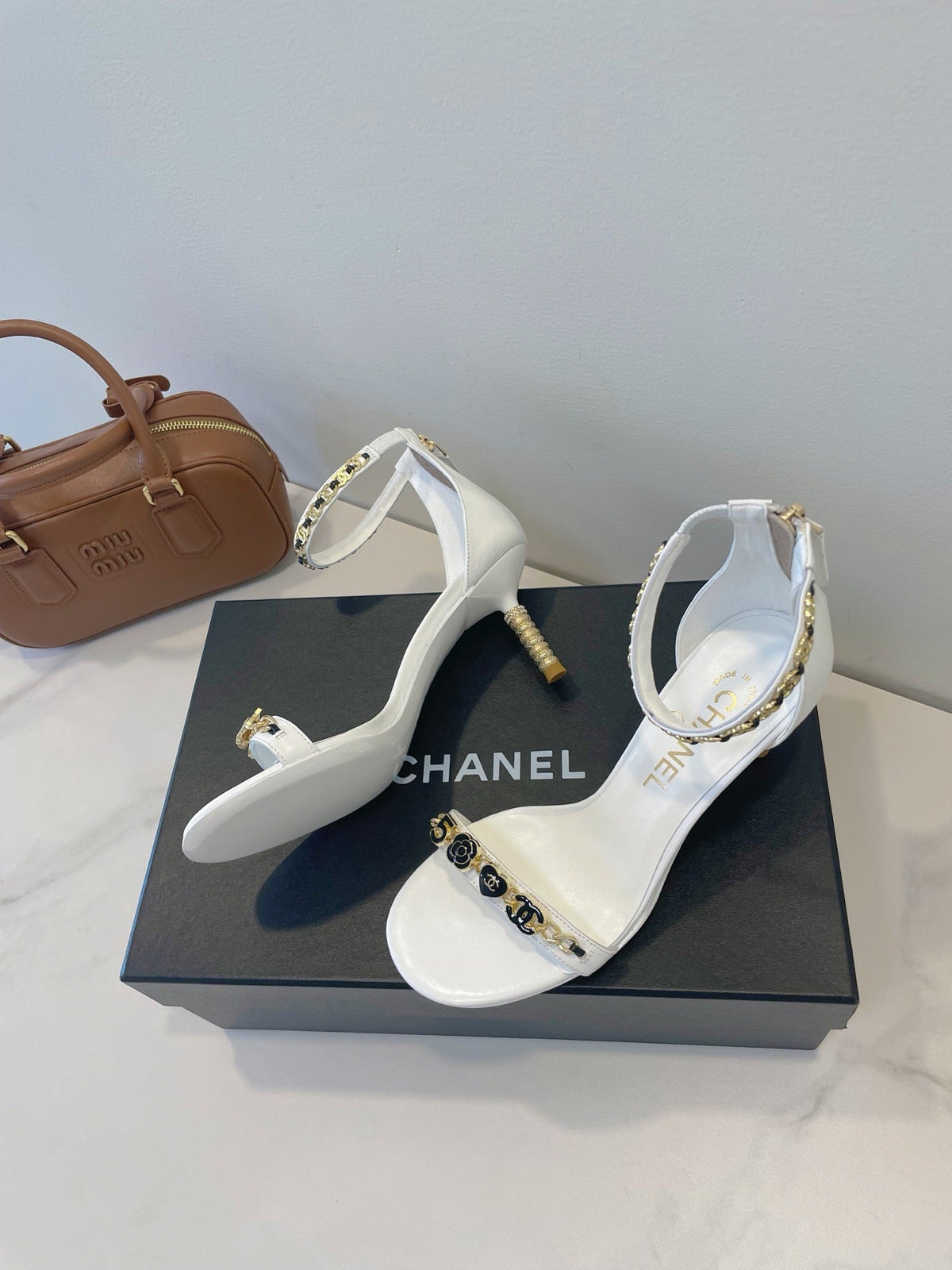 CC 26s High-Heeled Sandals 6.5cm White Lambskin 941627