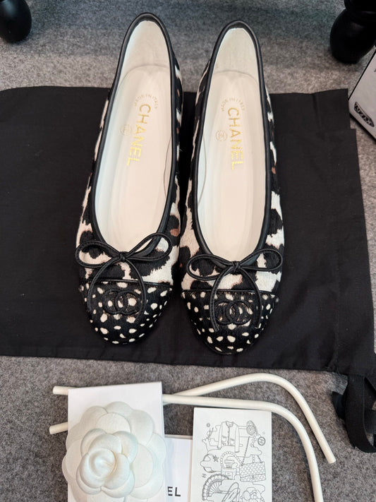 CC 26s Ballet Flats 1cm Black White Leopard Horsehair 118957