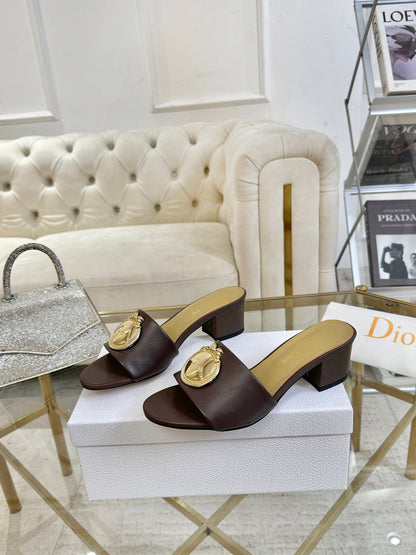 CD 26s Médaillon Buckle Slides 5cm Coffee Lambskin 927391