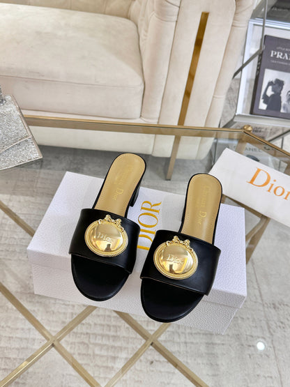 CD 26s Médaillon Buckle Slides 5cm Black Lambskin 927388