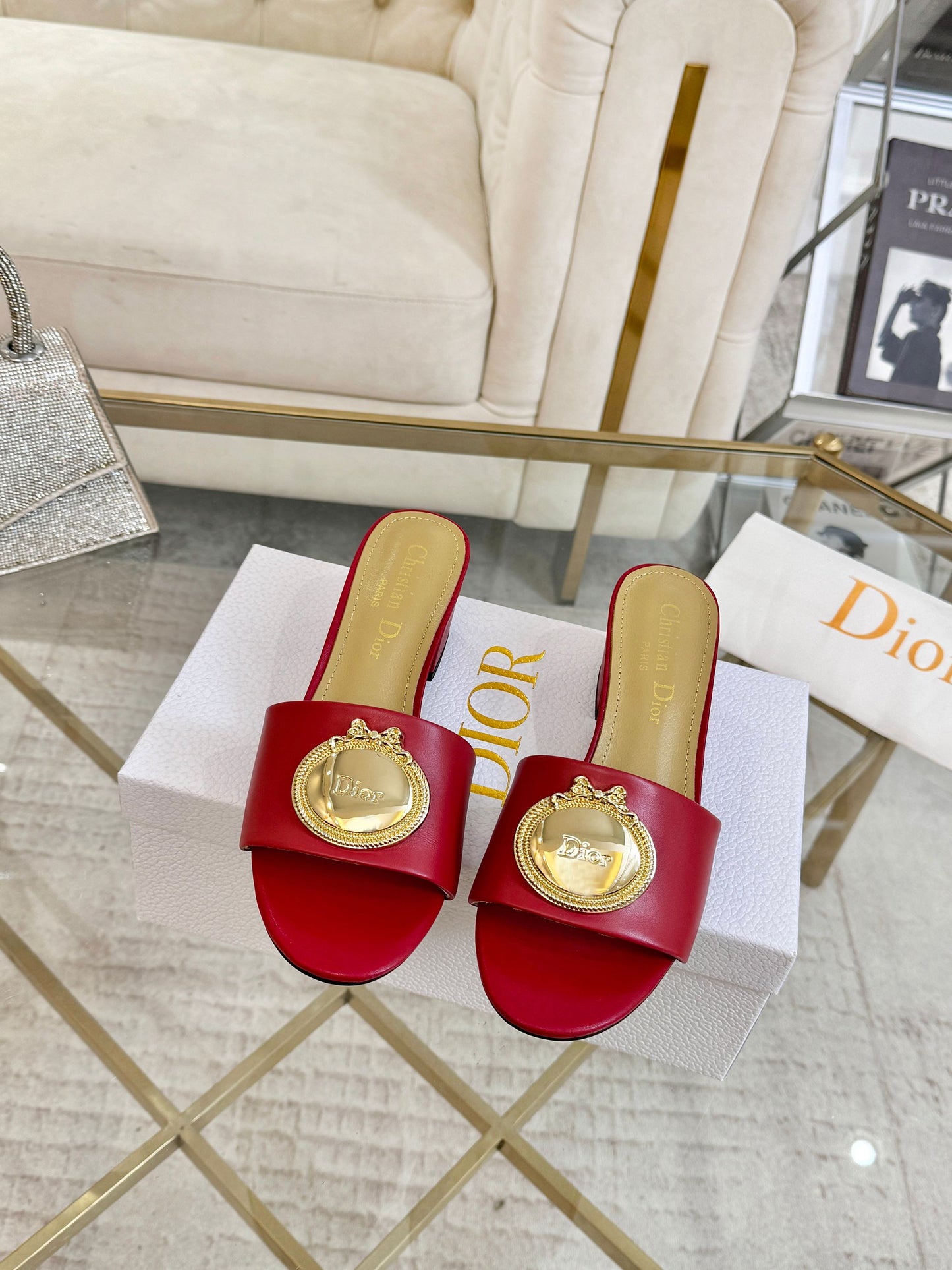 CD 26s Médaillon Buckle Slides 5cm Red Lambskin 927387