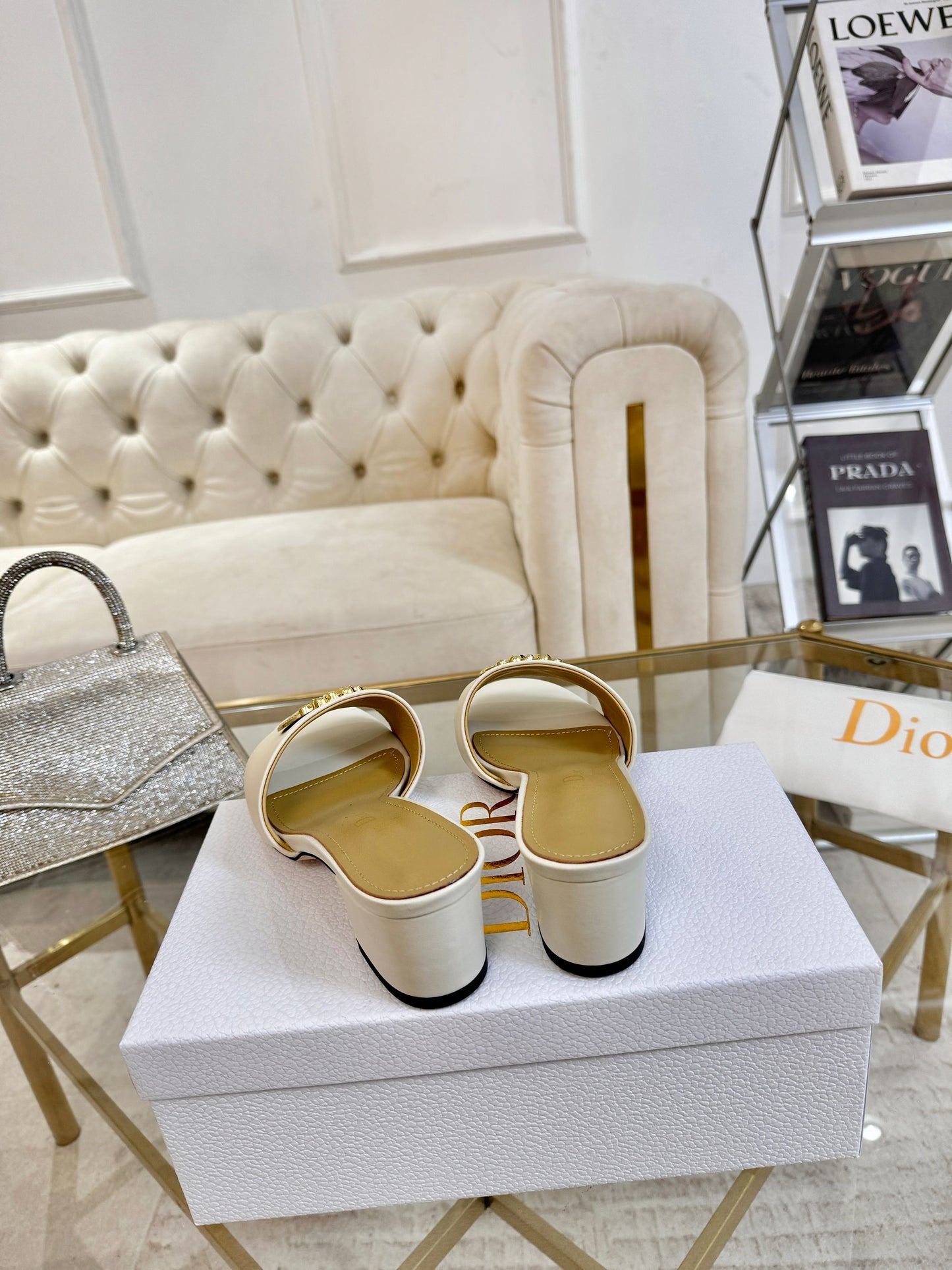 CD 26s Médaillon Buckle Slides 5cm Sliver Lambskin 927378
