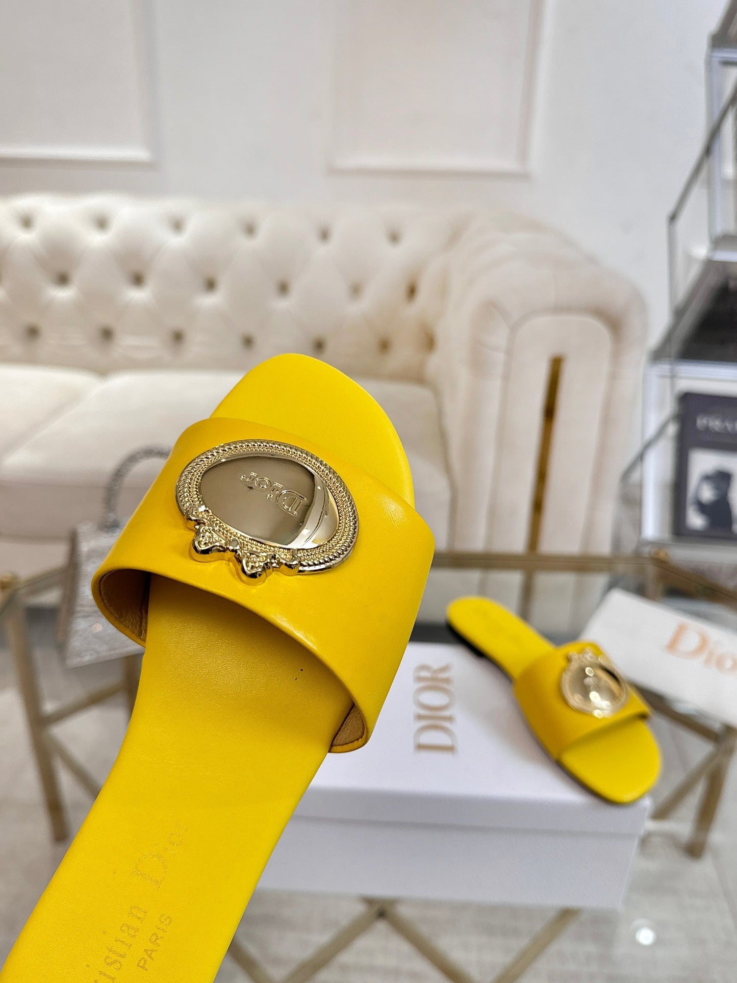 CD 26s Sandals Yellow Leather 667118