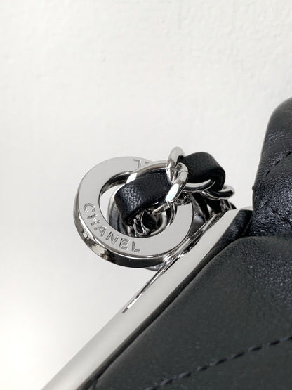 CC Vintage Hobo Bag 40cm Black Lambskin Silver Hardware