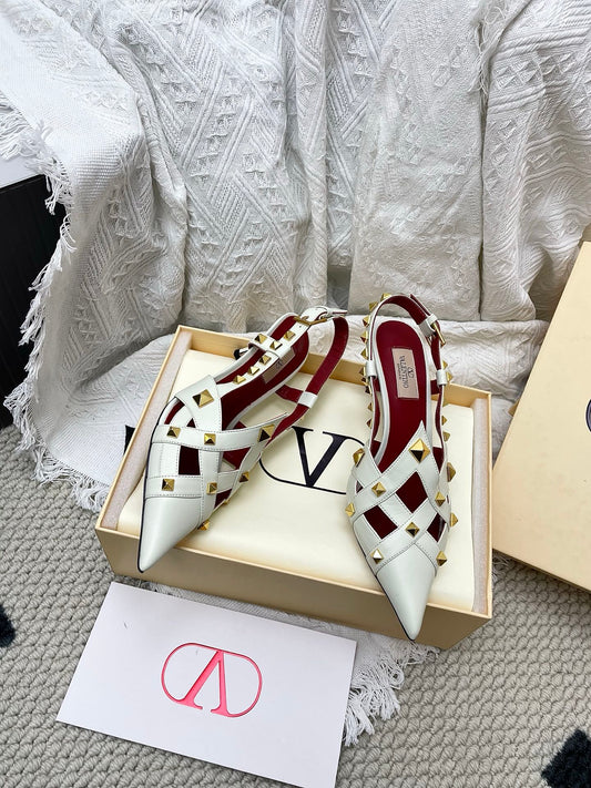 VT Studdy Kidskin Pumps 60mm White  Goatskin 611369