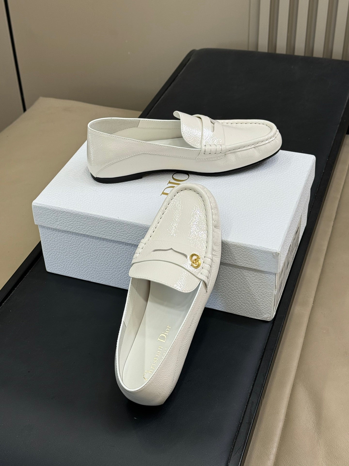 CD Time Loafer White Glossy Calfskin 561785