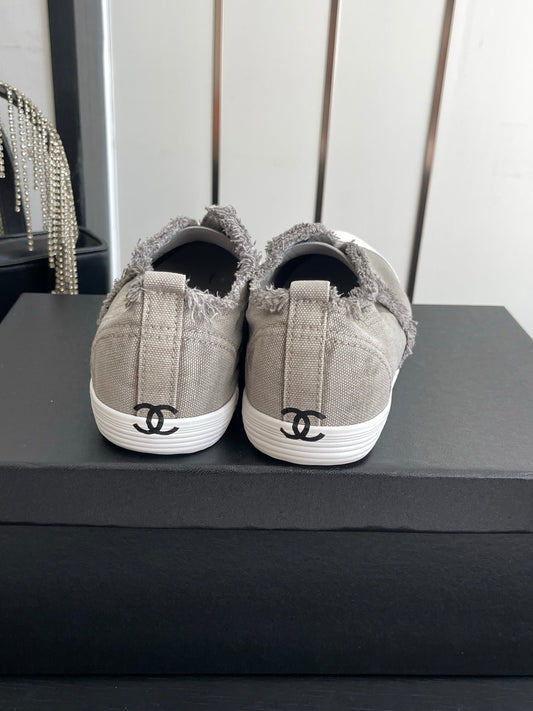 CC 26s Laceless Canvas Sneakers Grey Canvas 945156