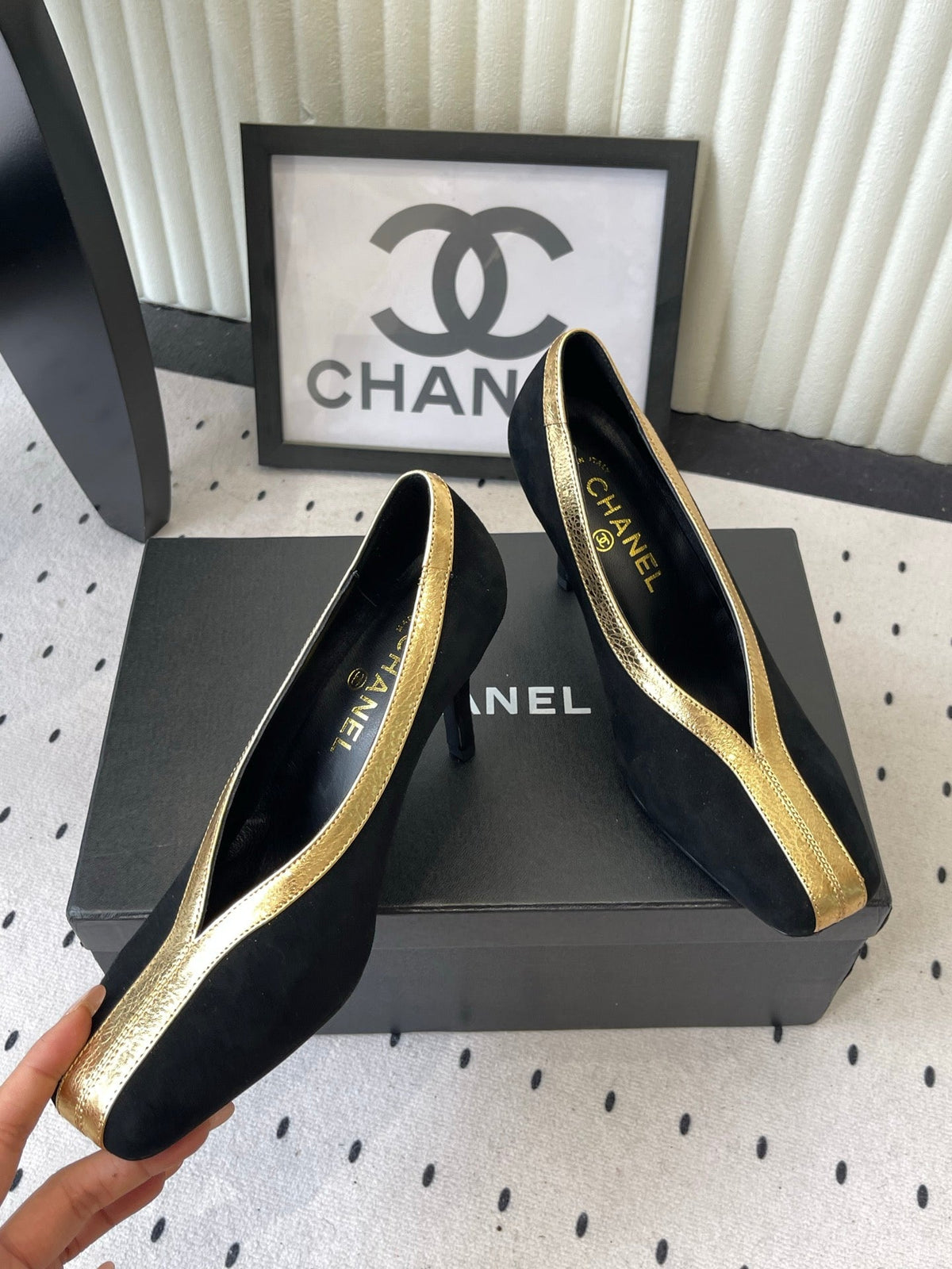 CC 26s Matthieu Blazy Pump 9.5cm Black Suede 807482
