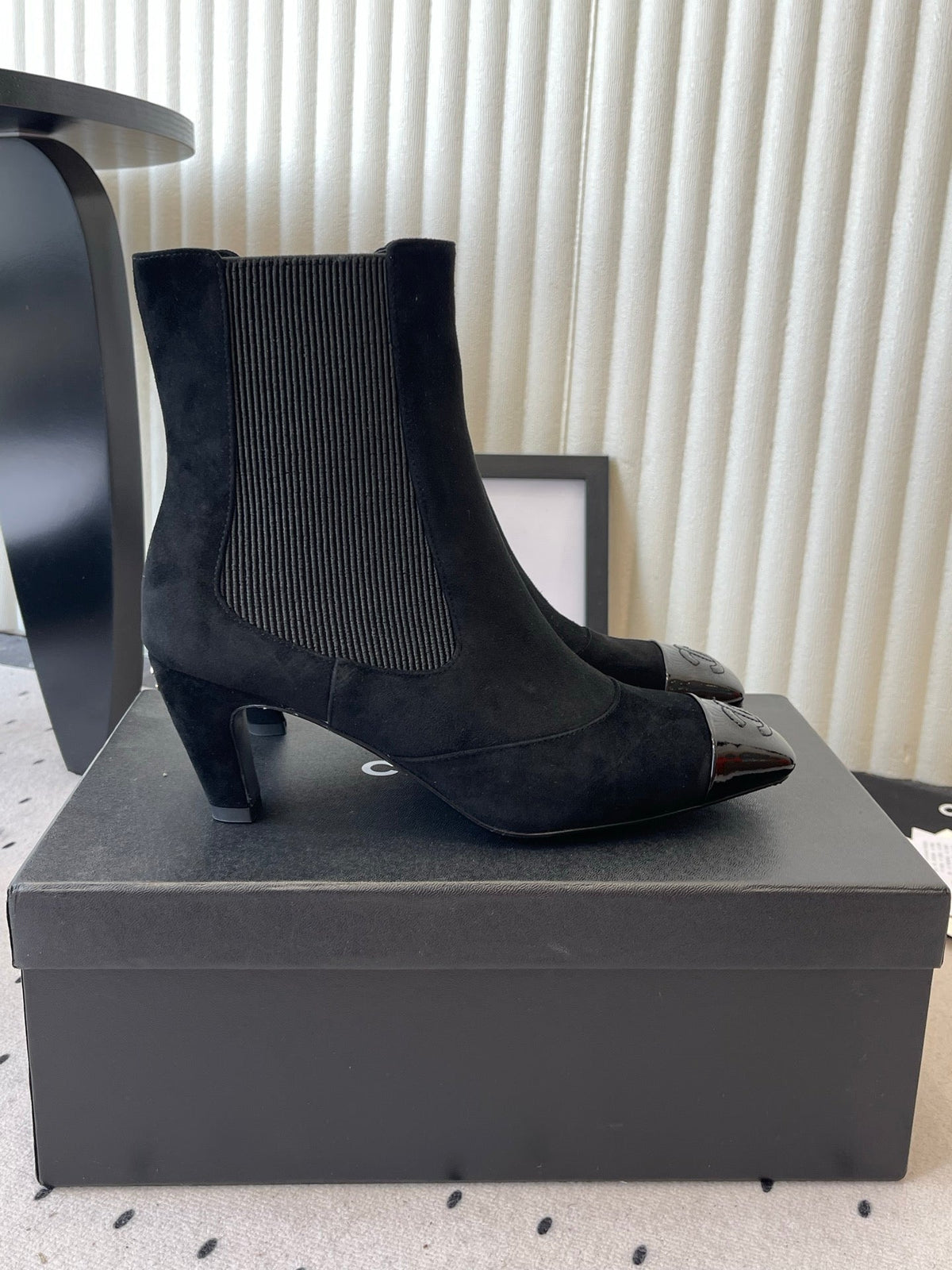 CC 26s Chelsea Ankle Boots 6cm Black Suede 105780