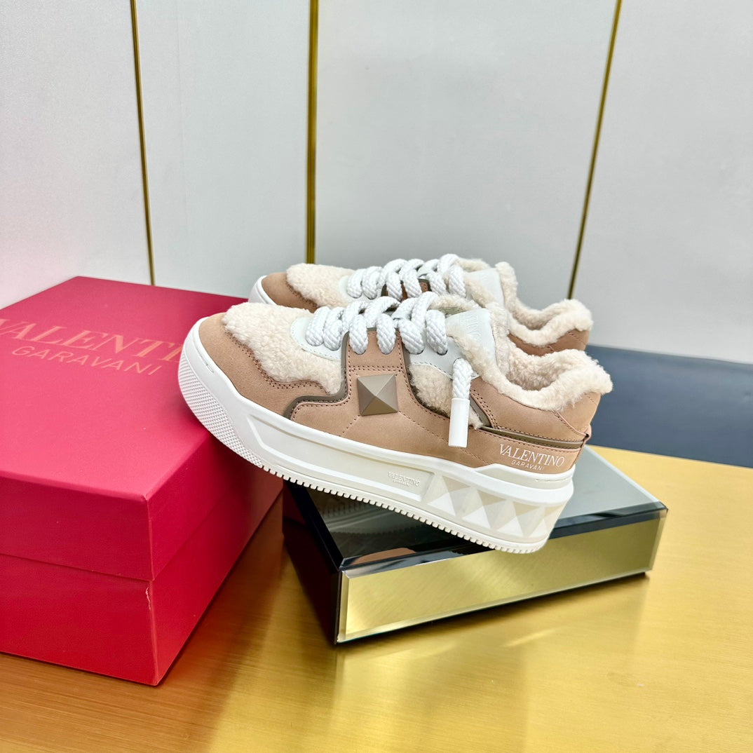 One Stud Xl Trainer 65mm In Dark Beige Mix White Suede Lined With Wool Fleece 994612