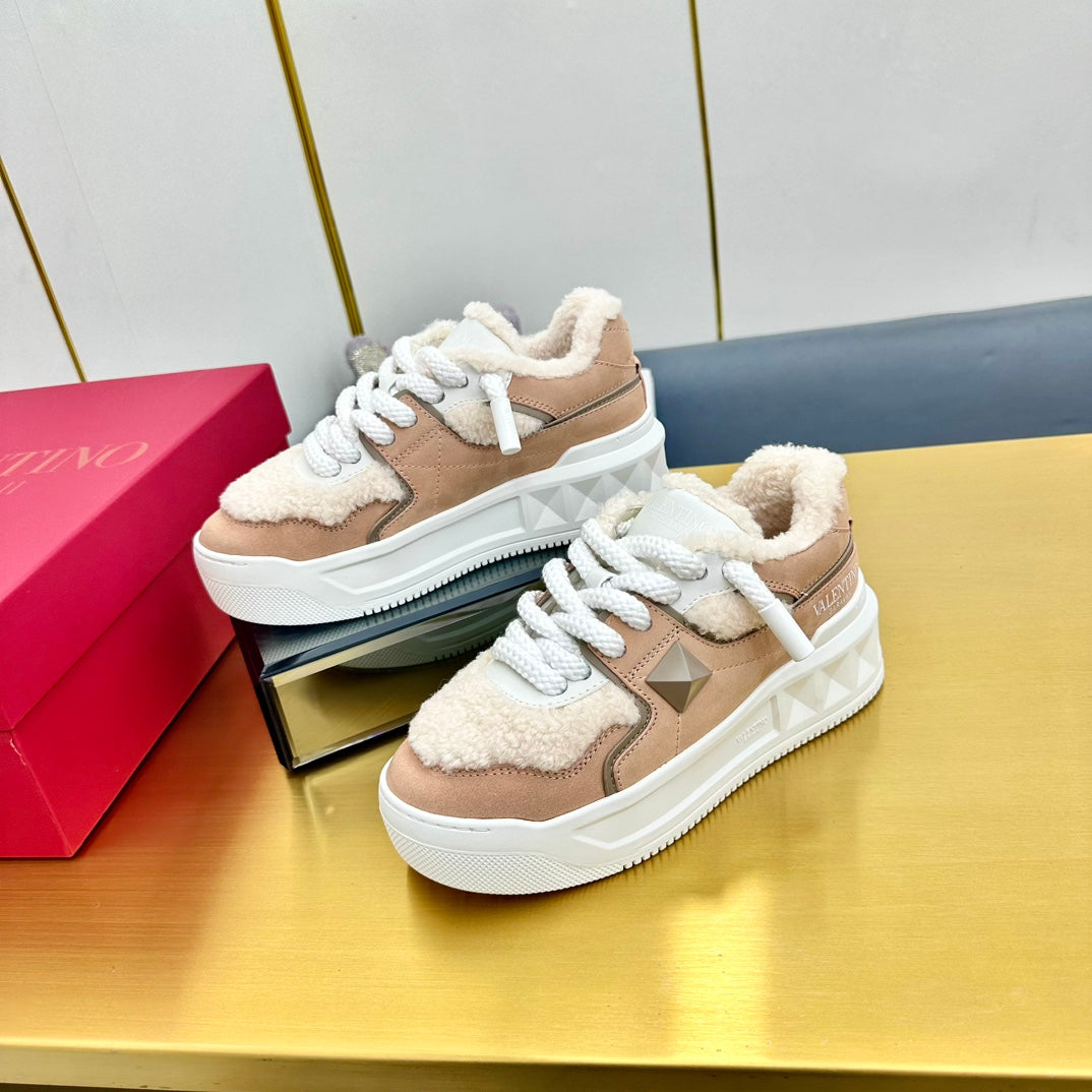 One Stud Xl Trainer 65mm In Dark Beige Mix White Suede Lined With Wool Fleece 994612