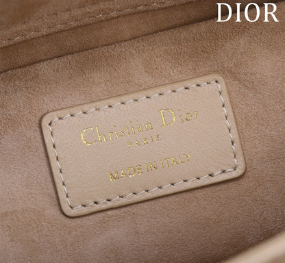 medium lady d-joy 26 light beige lambskin