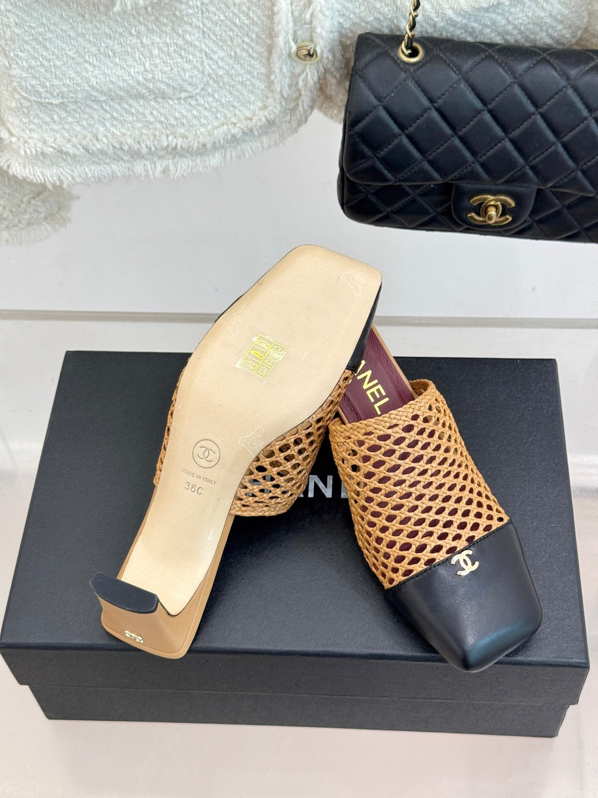 CC 26s Square-Toe Sandals Black Beige Distinct Woven 887979