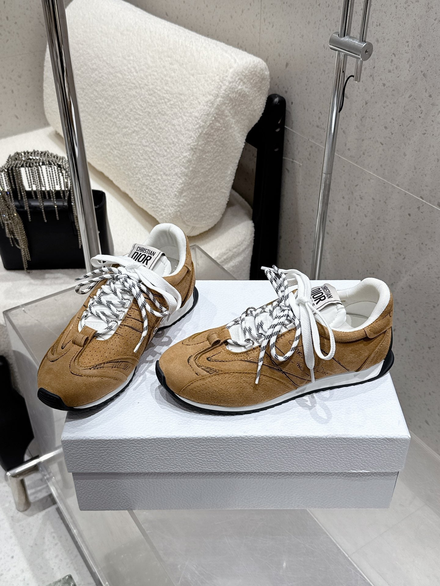 CD D-Sketch Sneaker Brown Nubuck Leather 554390