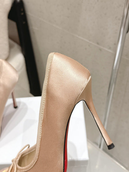 CL Cassia Nodo Pumps 10.5 Beige Satin 610827