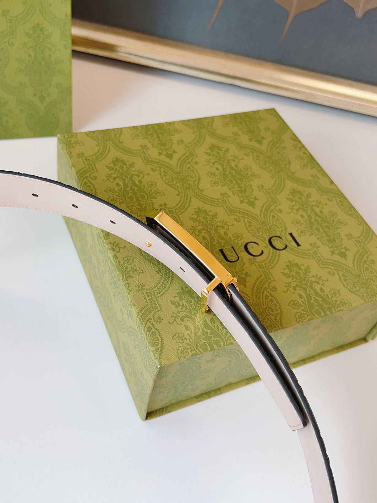 Gucci Signature Belt Gold Buckle 40mm Black Embossed Leather