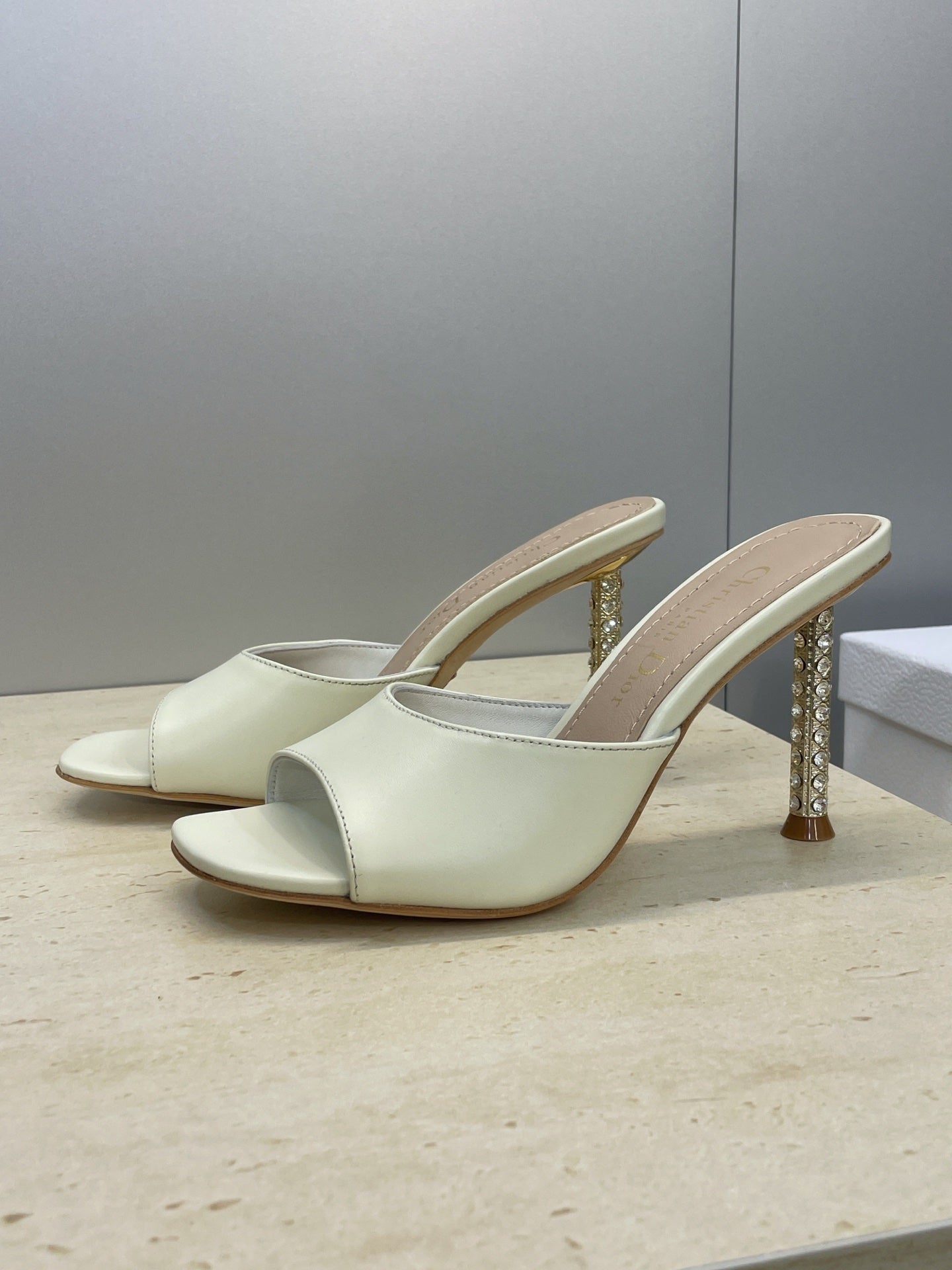 CD 26s Icon Heeled Slide 8cm Cream Leather Silk 633058