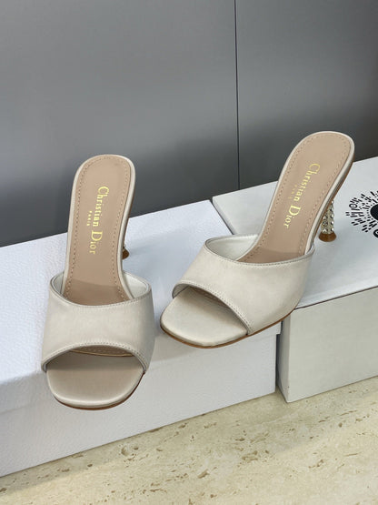 CD 26s Icon Heeled Slide 8cm Off White Leather Silk 633059