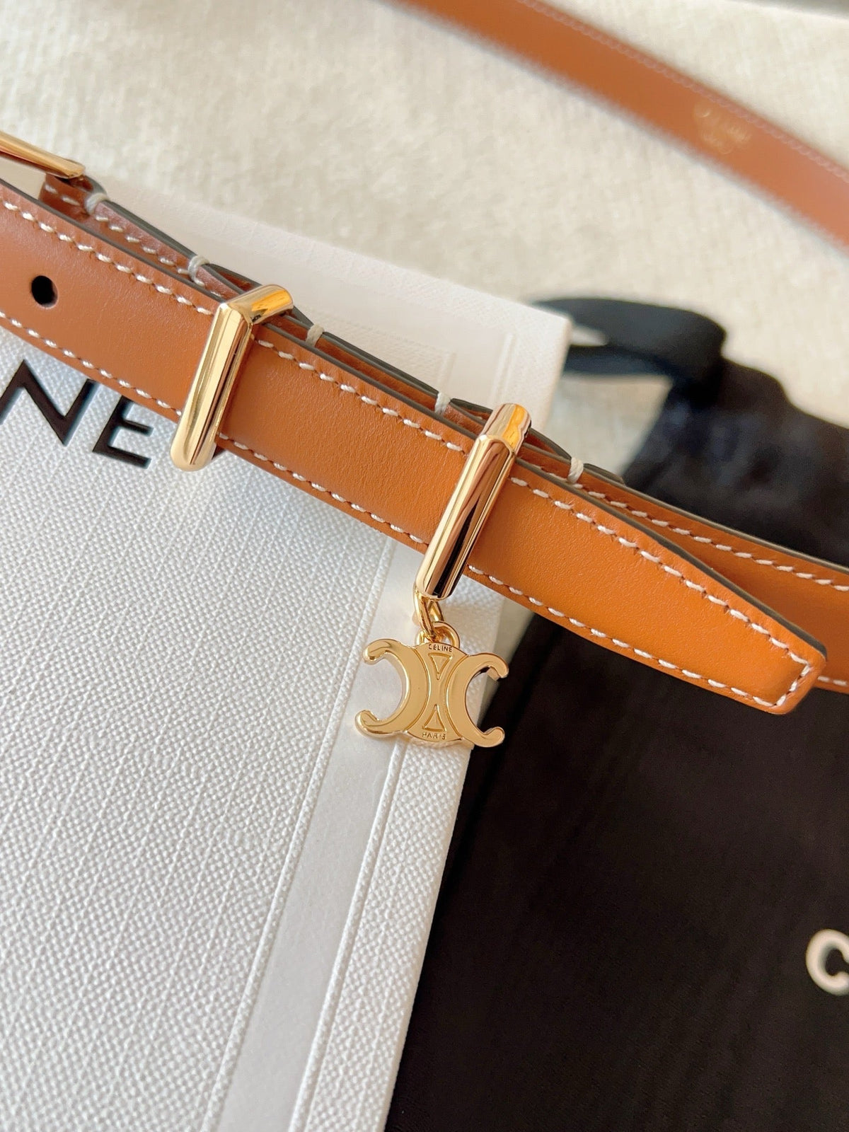 CL BELT 18MM IN BROWN TAURILLON CALFSKIN GOLD BUCKLE