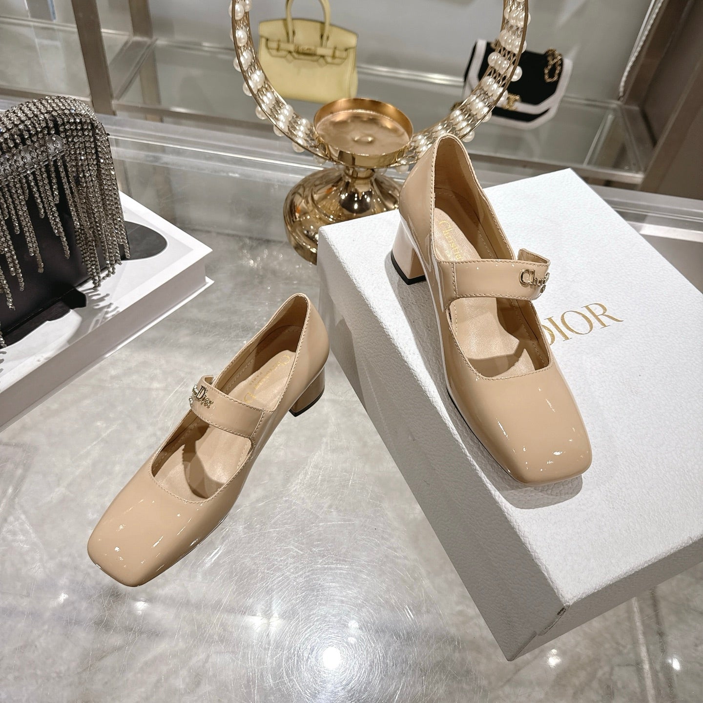 CD 26 Lolita High Heels 40 Beige Patent Leather 592207