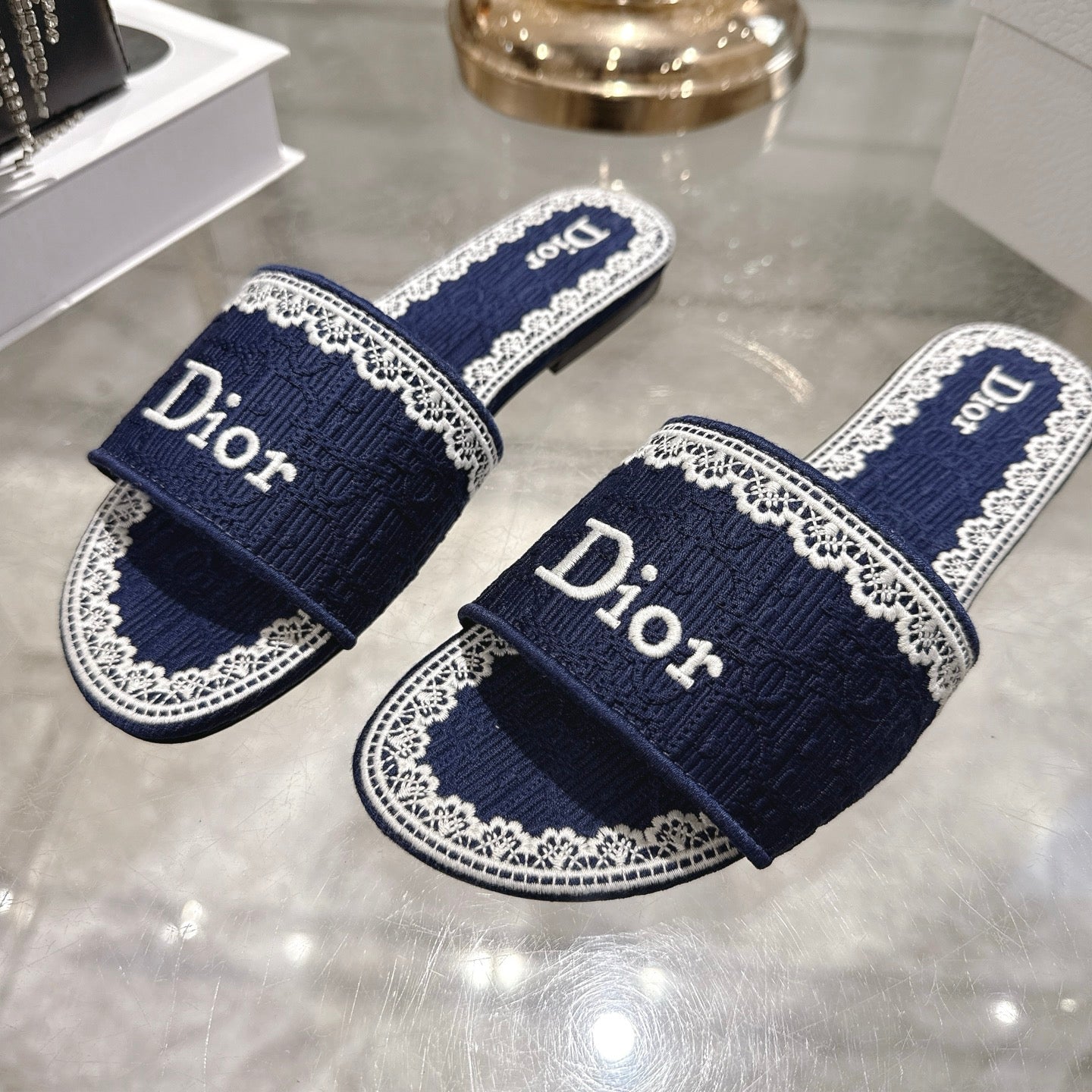 CD 26 Embroidered Sandals Canvas 592244