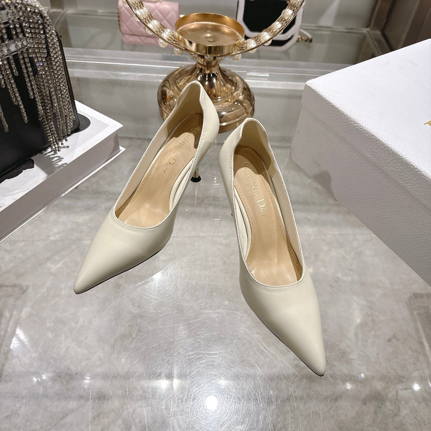 CD 26s Icon Pump 8cm Ivory Supple Calfskin 679846