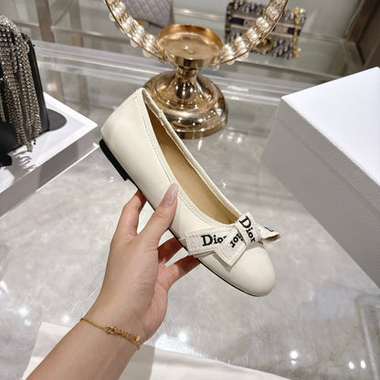 CD 26 Bow Ballet Flat Embroidered Sheepskin