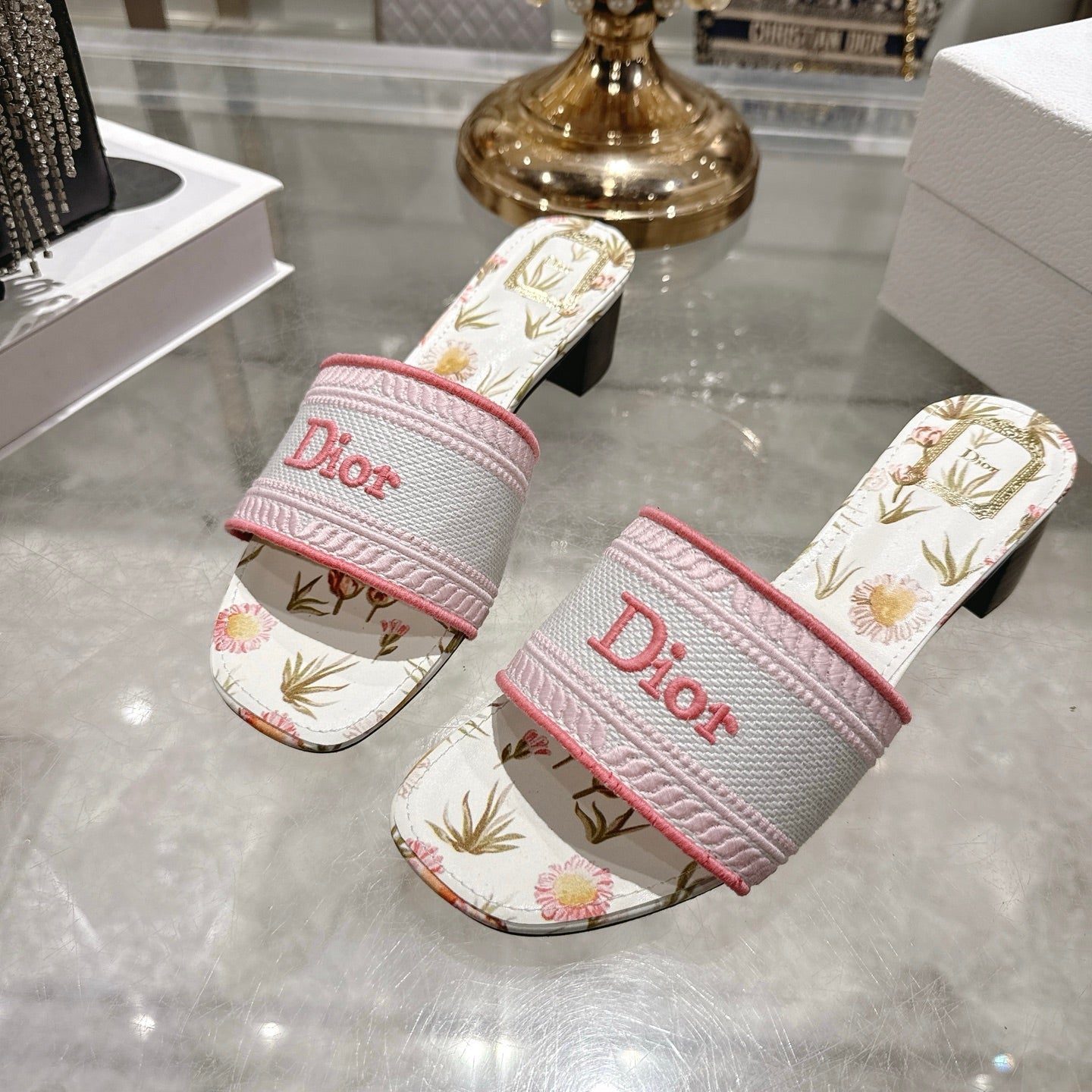 CD 26s Dway Slide 4.5cm Light Pink Colorful Cotton 679876