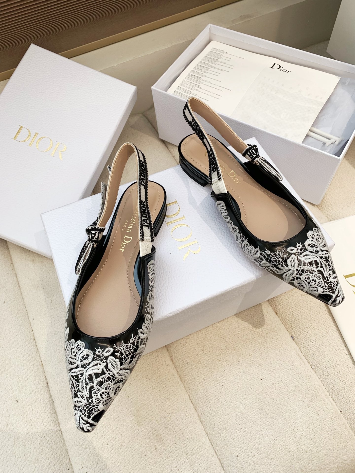 CD 26s J'Adior Jacquard Embroidered Slingback 1.5 Black Patent Leather 614927