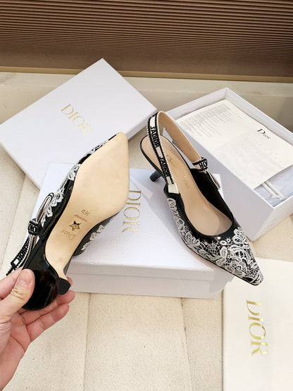 CD 26s J'Adior Jacquard Embroidered Slingback 6.5  Black Patent Leather 614928