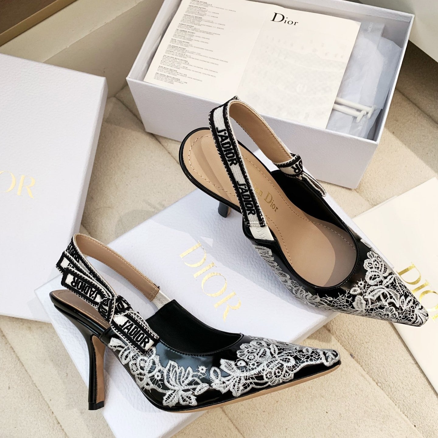 CD 26s J'Adior Jacquard Embroidered Slingback 9.5 Black Patent Leather 614929