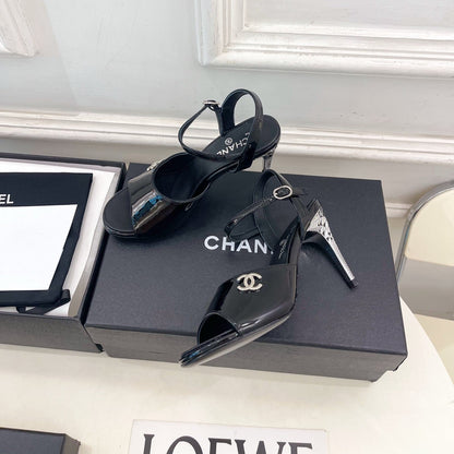 CC 26s Métiers d'Art Mary Jane Sandals 9cm Black Patent Leather 946926