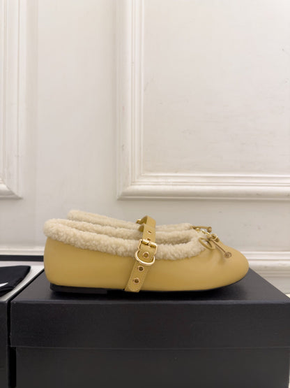 CC 26s Mary Jane Mustard Yellow Sheepskin Shearling 111926