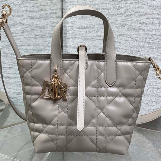 CD 2026 Toujours Vertical Tote Bag 18cm Macrocannage Calfskin 286459