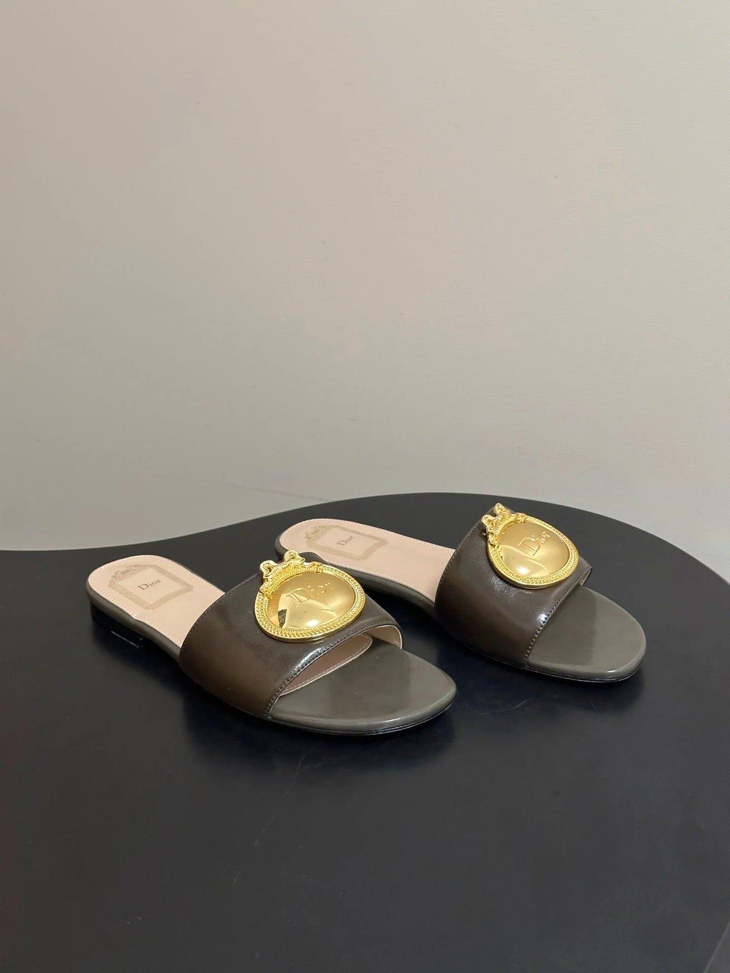 CD D-Club Retro CD Letter Metal Buckle Flat Sandals Leather 846986