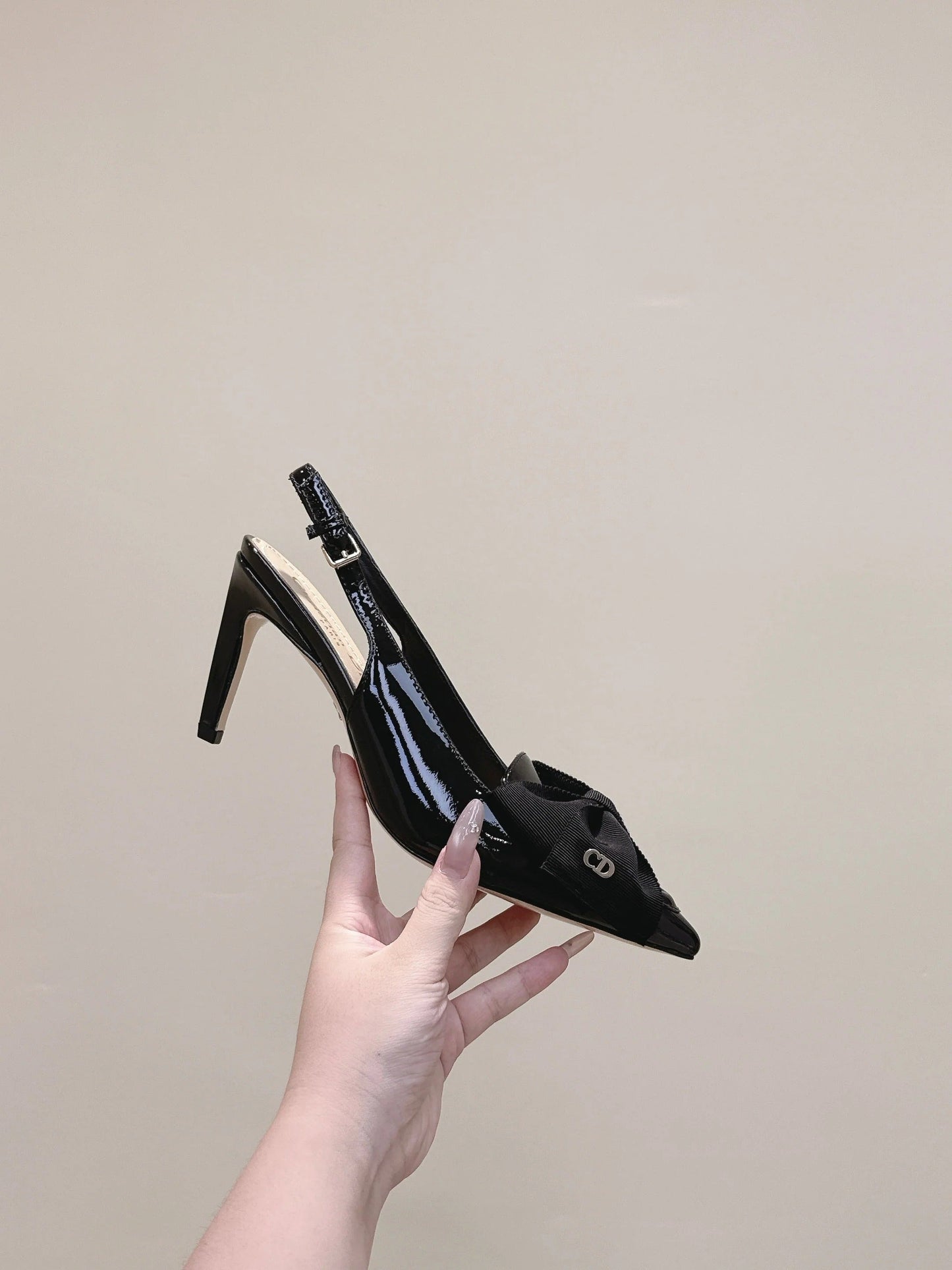 CD 26s Slingback Black Patent Leather 652975