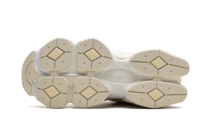 9060 "Brown Ivory White" U9060FW