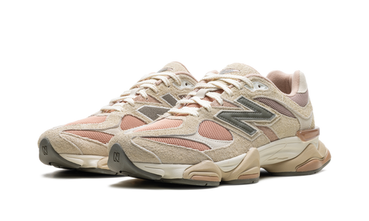 9060 "Flat Taupe Light Sparrow" U9060CWF