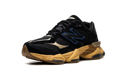 9060 "Black Royal Gum" U9060RE