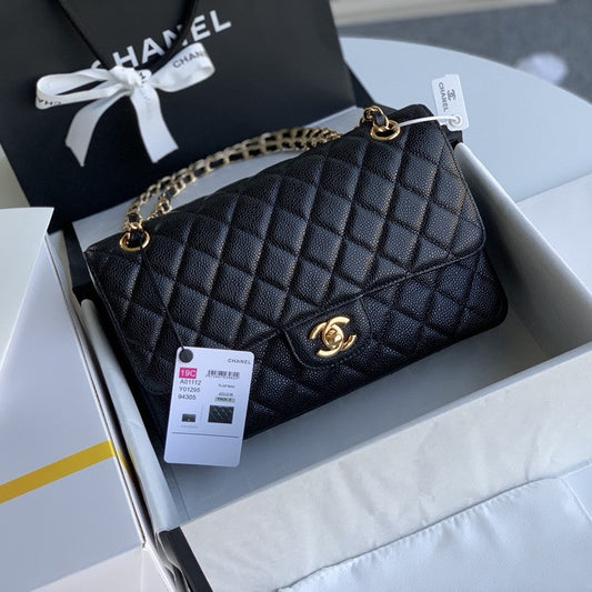 MEDIUM FLAP BAG 25CM BLACK CAVIAR HARDWARE
