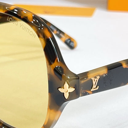 LOUIS VUITTON Sunglasses Z3476U