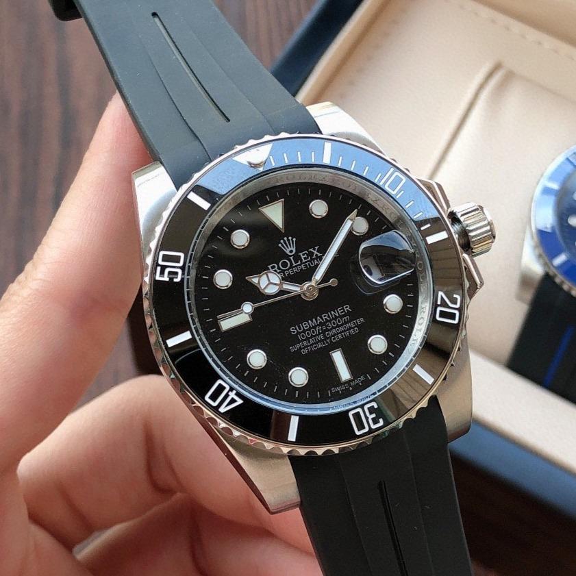 SUBMARINER DATE 40 CERAMIC BEZEL RUBBER STRAP