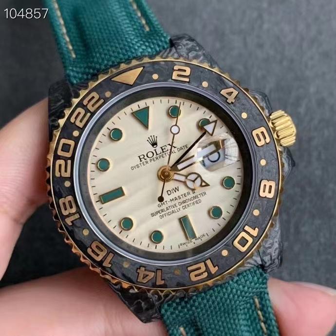 GMT-MASTER II CUSTOM CARBON CREAM DIAL